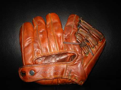 Frank Frisch Spalding 128 Back